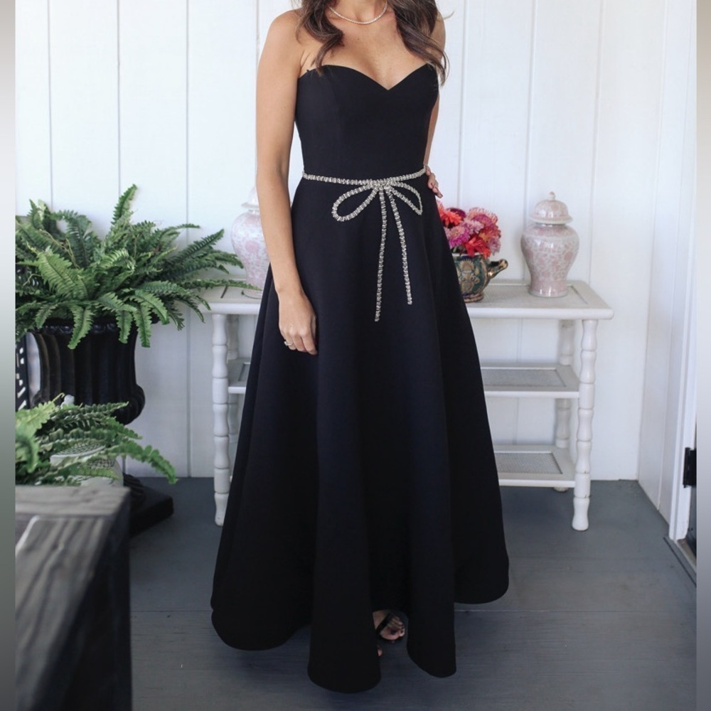 HELSI Grace Sweetheart Strapless Crystal Bow Black Midi Dress M